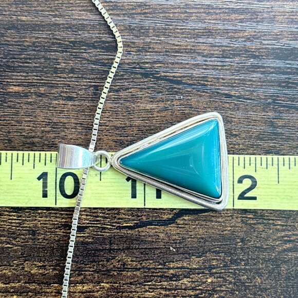 VTG Sterling Silver 925 Green Onyx Triangle Pendant Necklace Size 30" Length - Picture 11 of 14